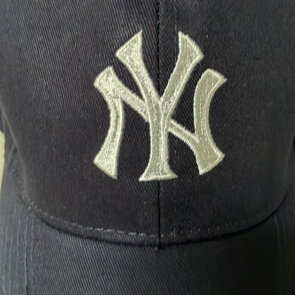 MLB New York Yankees navy blue embroidered logo hat - Picture 2 of 7